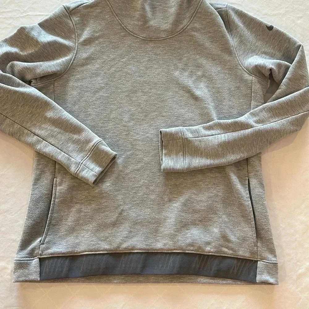 Nike Dri Fit‎ 860130 Funnel Cowl Neck Gray Pullover Sweatshirt Women's medium